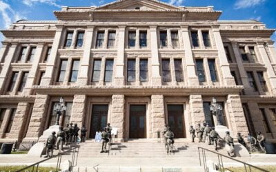 Legislature Closes In On Austin
